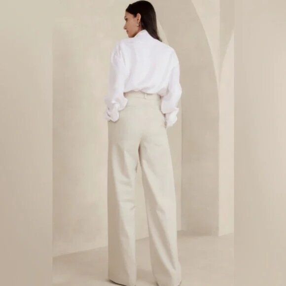 Banana Republic Carmel Pleated Wide-Leg Pant | Cream | Size 6 - Picture 4 of 4